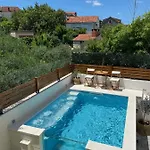 **stone House ** Center ** Old Town Διαμέρισμα