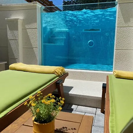 **stone House ** Center ** Old Town * Trogir