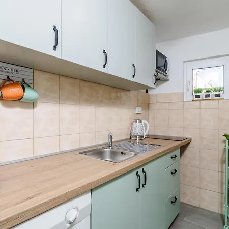 **stone House ** Center ** Old Town Appartement