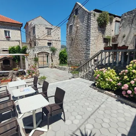 **stone House ** Center ** Old Town Апартаменты *