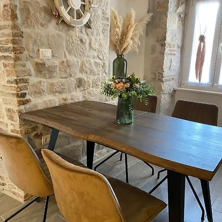 Appartement **stone House ** Center ** Old Town Trogir