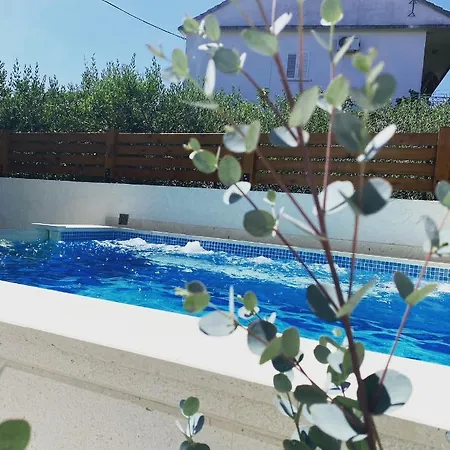 **stone House ** Center ** Old Town Appartement Trogir