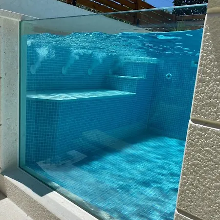 **stone House ** Center ** Old Town *