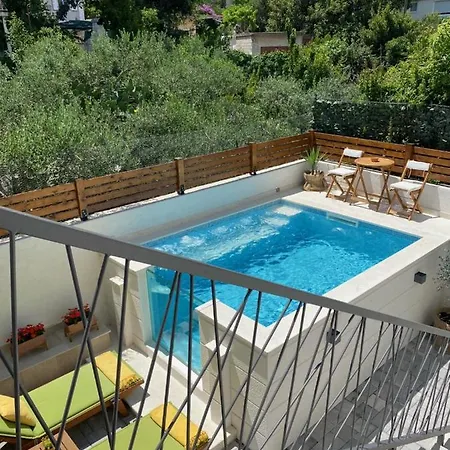 **stone House ** Center ** Old Town Appartement