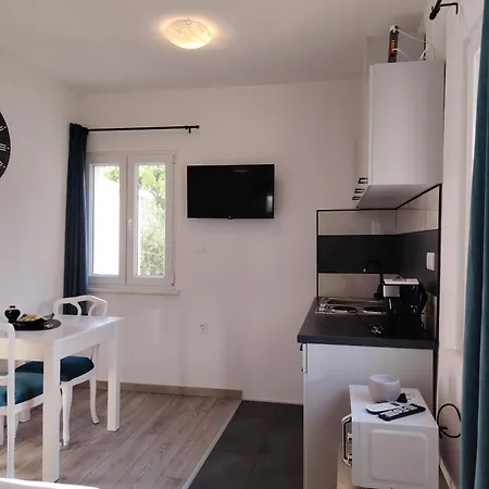 **stone House ** Center ** Old Town Appartement Trogir