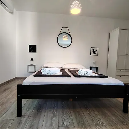 **stone House ** Center ** Old Town Appartement