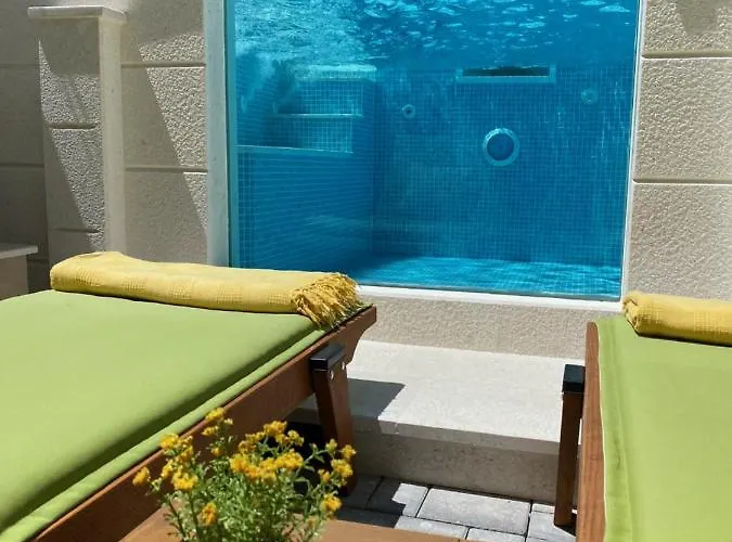 **stone House ** Center ** Old Town * Trogir