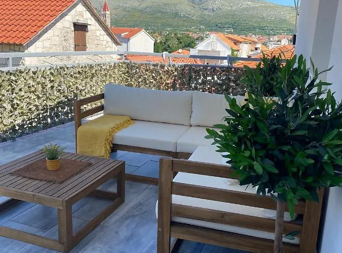 Apartment **stone House ** Center ** Old Town *