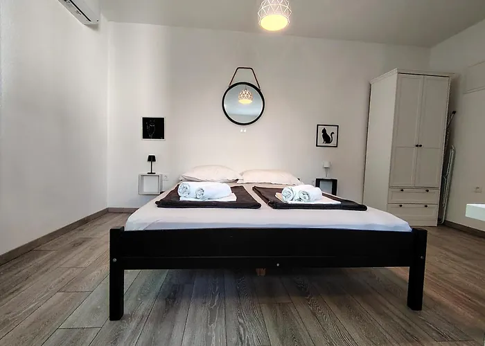 **stone House ** Center ** Old Town Apartment